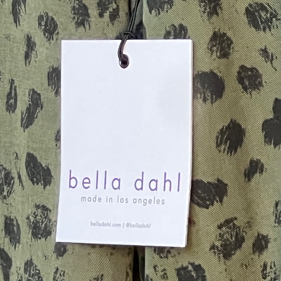 NWT Bella Dahl Animal Print Blouse, size Medium, with tags - Picture 2 of 4